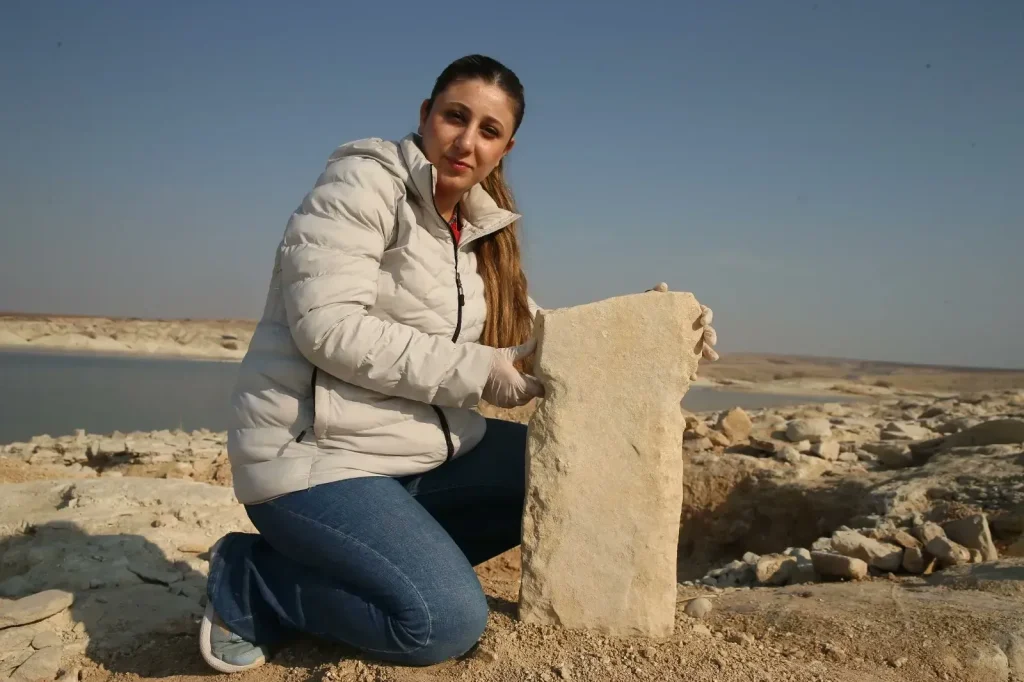 Adıyaman'da Göbeklitepe kültürüyle benzerlik gösteren T biçiminde taşlar