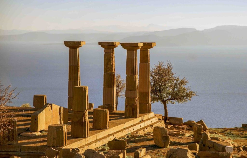 ASSOS
